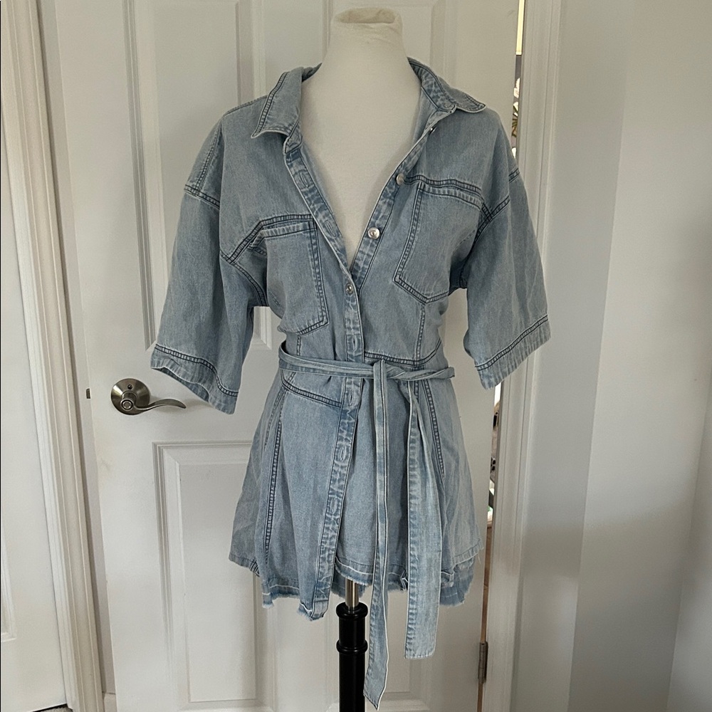 We The Free Light Blue Denim Tied Short Sleeve Dress